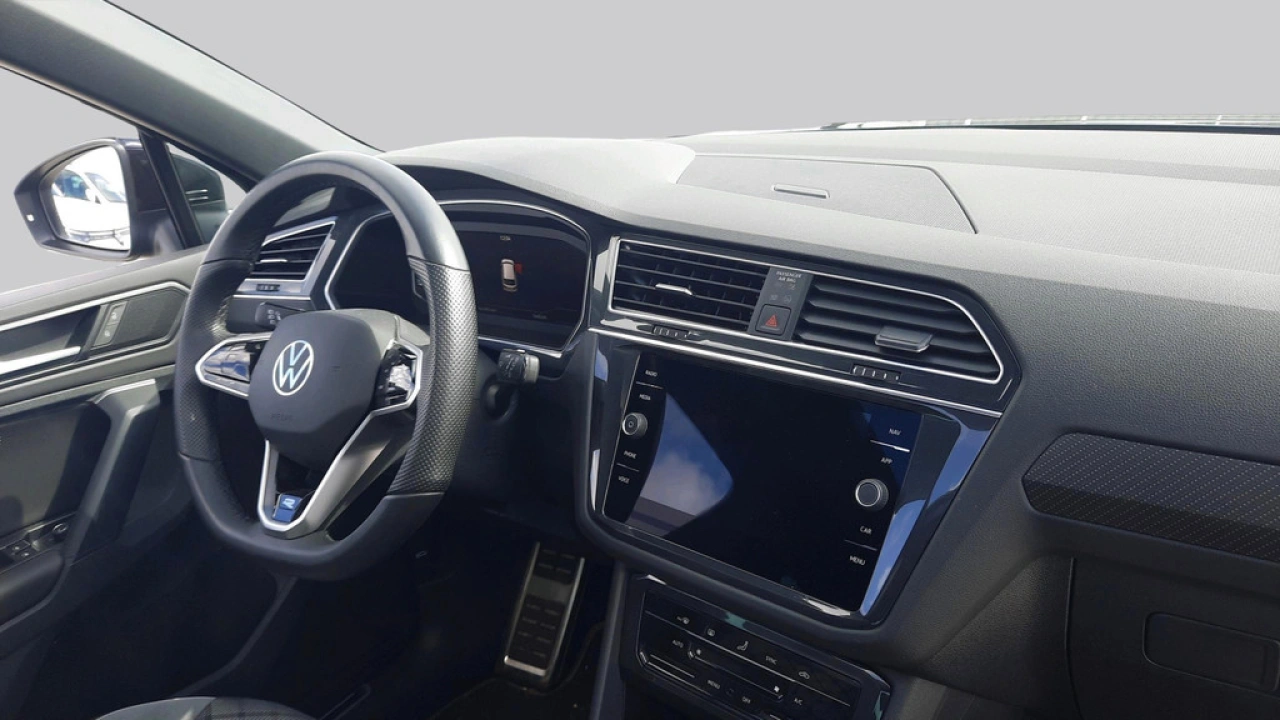 Volkswagen Tiguan 1.4 TSI eHybrid R-Line Business+ | Trekhaak | Camera | Panoramadak