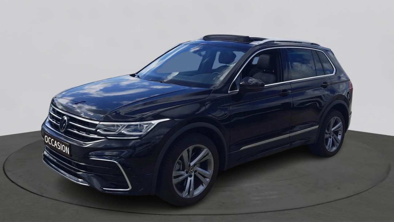 Volkswagen Tiguan 1.4 TSI eHybrid R-Line Business+ | Trekhaak | Camera | Panoramadak