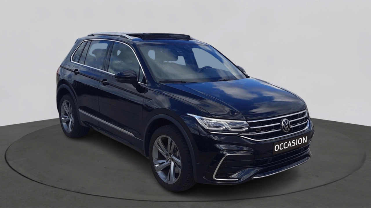 Volkswagen Tiguan 1.4 TSI eHybrid R-Line Business+ | Trekhaak | Camera | Panoramadak