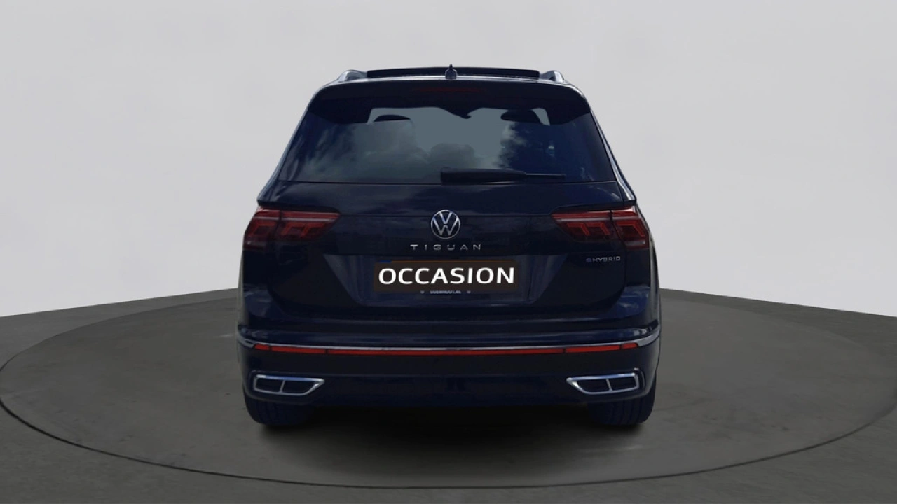 Volkswagen Tiguan 1.4 TSI eHybrid R-Line Business+ | Trekhaak | Camera | Panoramadak