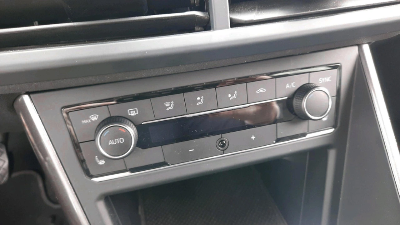 Volkswagen Polo 1.0 TSI Automaat | Highline Executive | Navi | Camera | 16