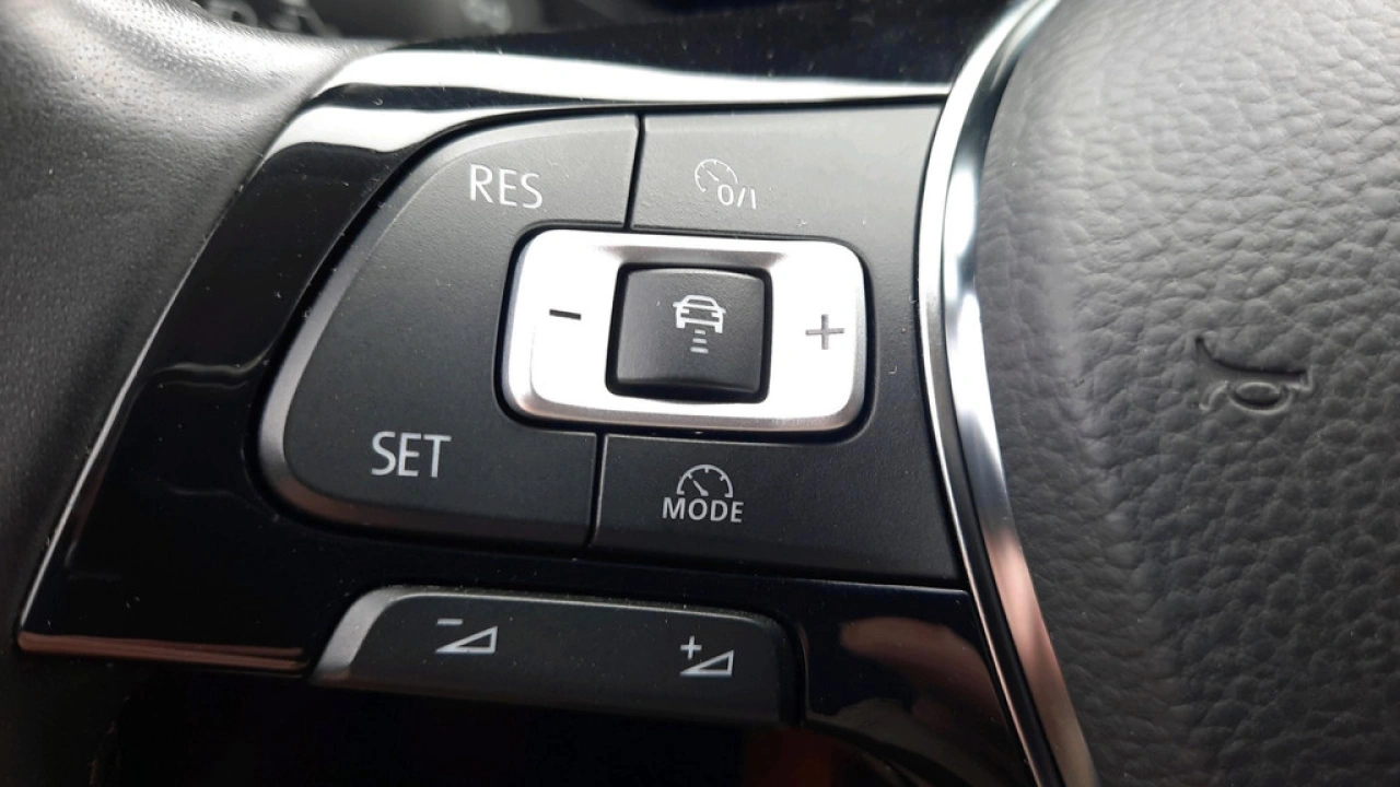 Volkswagen Polo 1.0 TSI Automaat | Highline Executive | Navi | Camera | 16