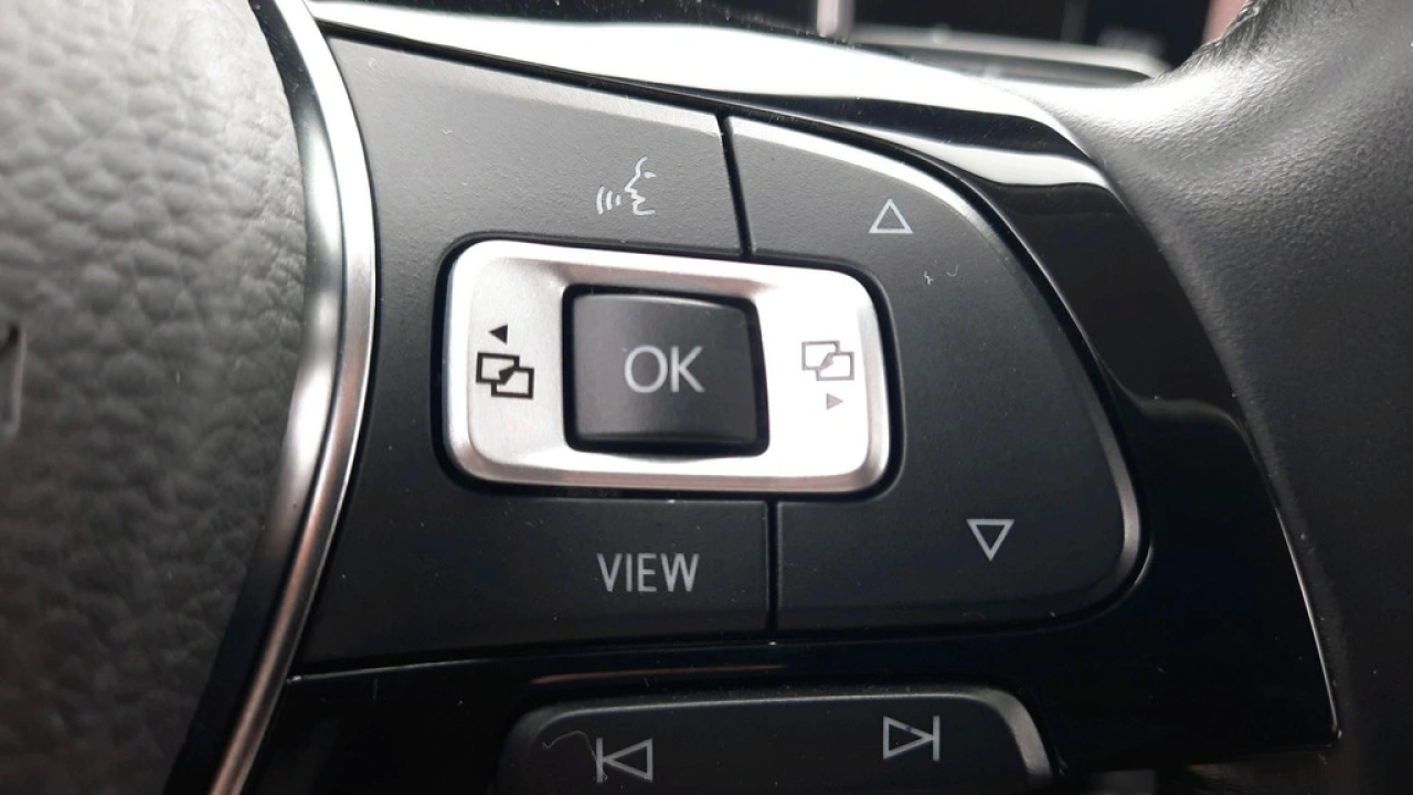 Volkswagen Polo 1.0 TSI Automaat | Highline Executive | Navi | Camera | 16