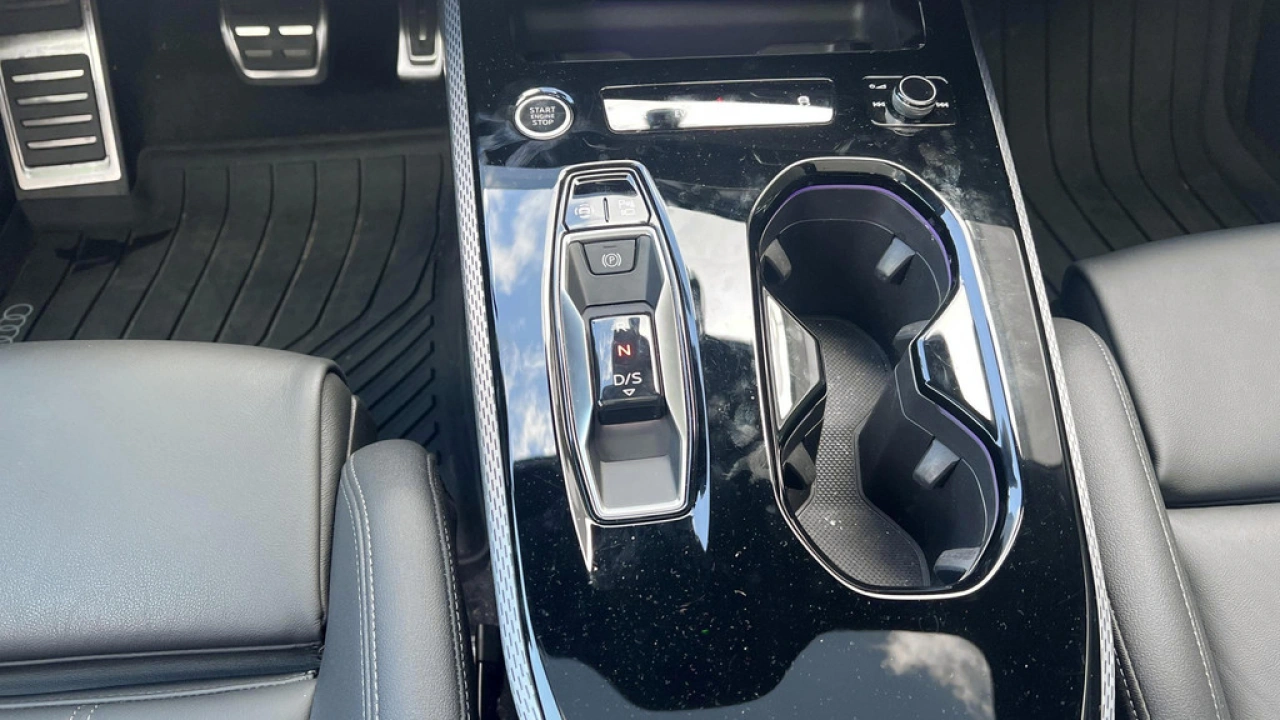 Audi A5 Avant 2.0 e-hybrid 299Pk Quattro S Edition / Panorama-glas dak / Trekhaak