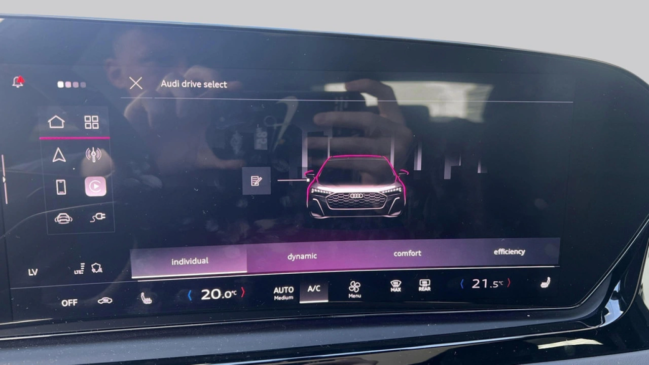 Audi A5 Avant 2.0 e-hybrid 299Pk Quattro S Edition / Panorama-glas dak / Trekhaak