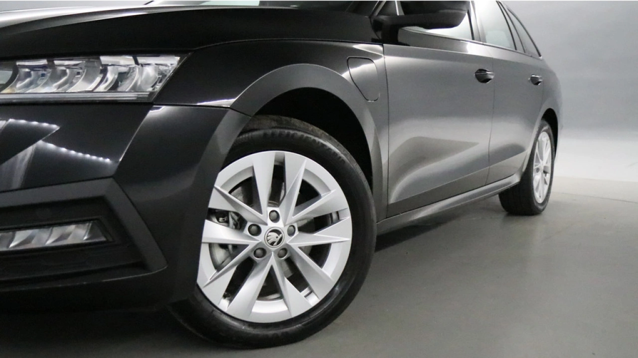 Škoda Octavia Combi 1.4 TSI iV PHEV Business Edition DSG