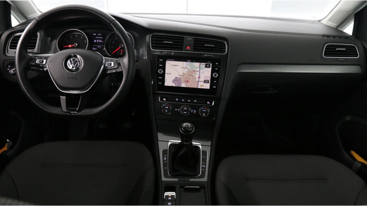 Volkswagen Golf 1.0 TSI 110pk Comfortline Navigatie Pdc Climatronic