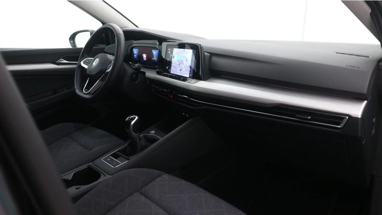 Volkswagen Golf 1.0 TSI 110pk Life Navigatie Camera