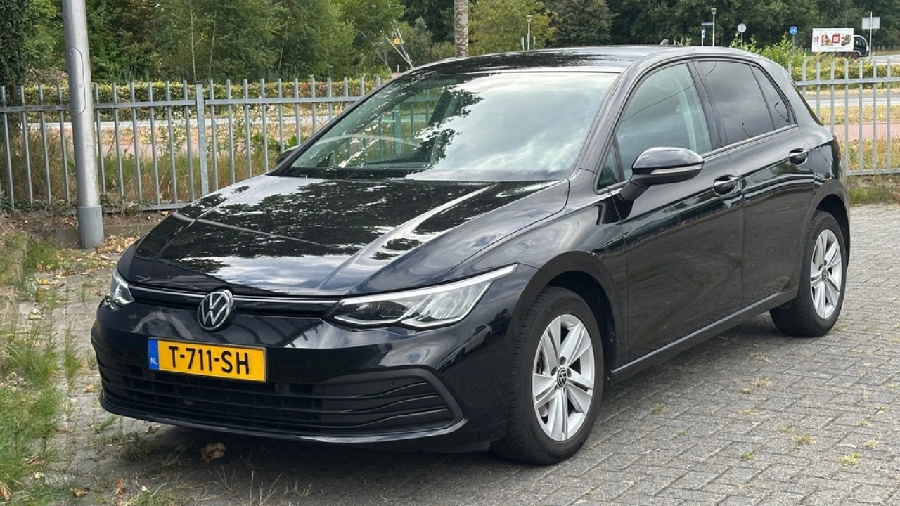 Volkswagen Golf 1.0 TSI 110pk Life Navigatie Camera