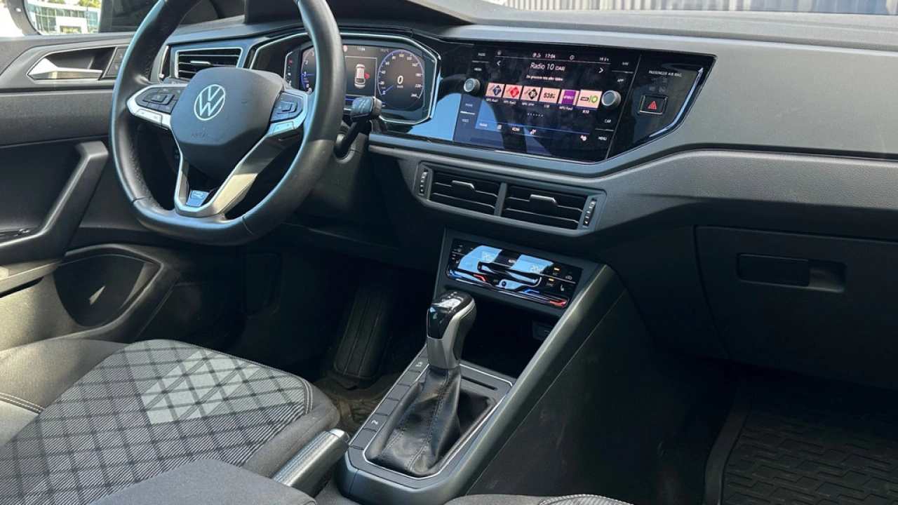 Volkswagen Taigo 1.0 TSI 110pk DSG R-Line Panoramadak Black Style Navigatie