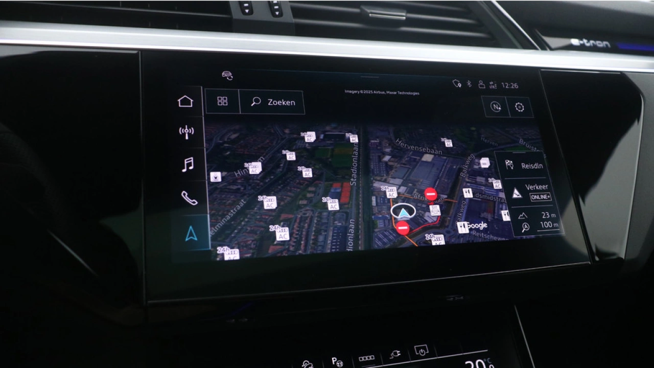 Audi Q8 e-tron 55 quattro S Edition 115 kWh | Panoramadak | 22