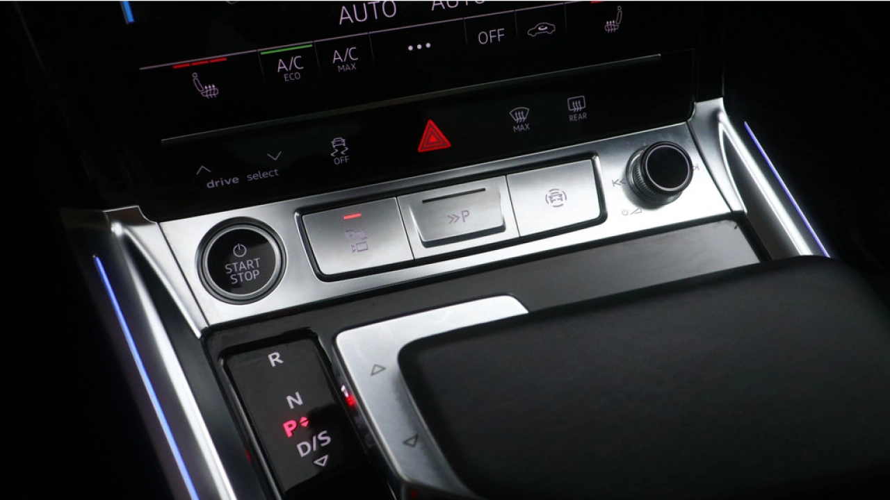 Audi Q8 e-tron 55 quattro S Edition 115 kWh | Panoramadak | 22