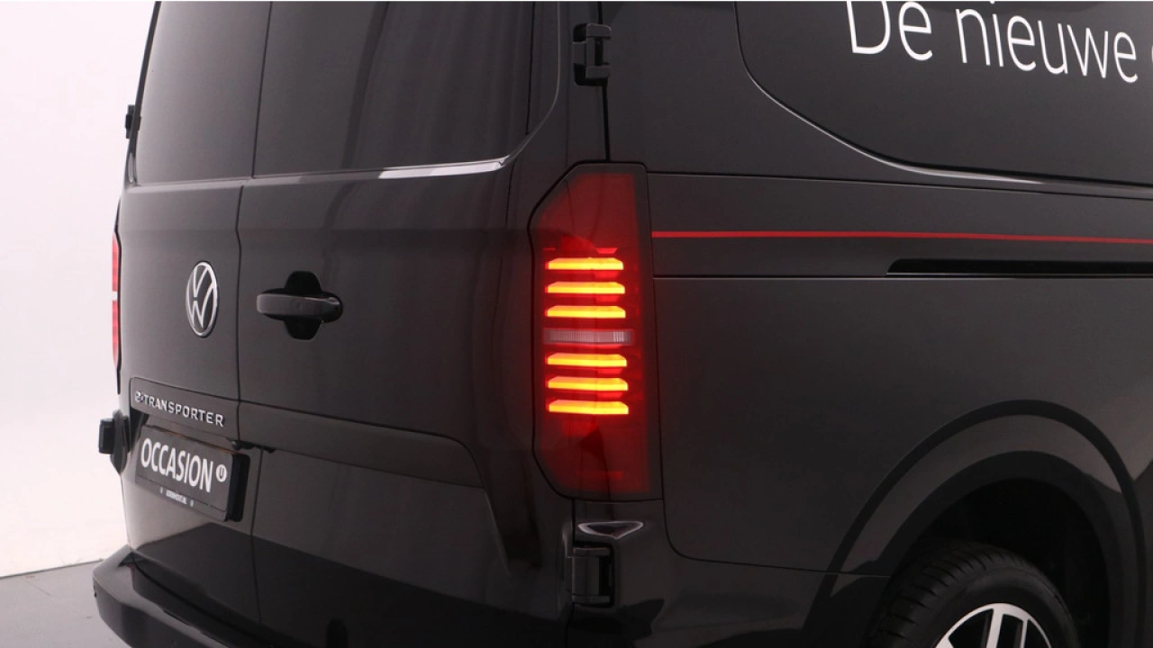 VW Bedrijfswagens Transporter e-Transporter L2H1 64kWh 286pk RWD 3.2T Style-Intro