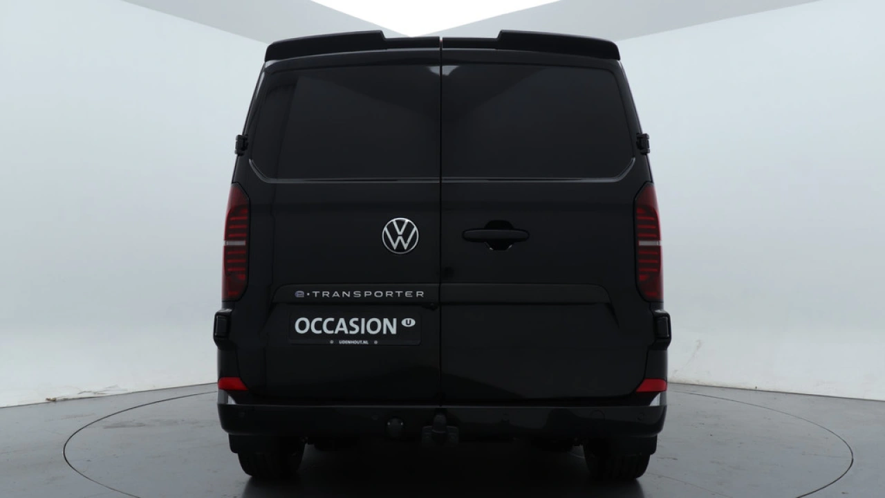 VW Bedrijfswagens Transporter e-Transporter L2H1 64kWh 286pk RWD 3.2T Style-Intro