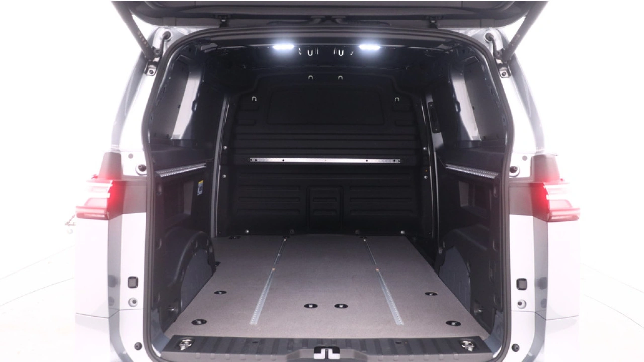 VW Bedrijfswagens ID. Buzz Cargo L1H1 79kWh 286pk RWD Bulli-edition