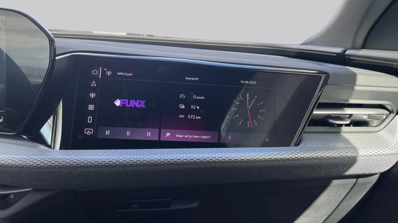 Audi Q5 2.0 TFSI e-hybrid 299pk Quattro S Edition / Luchtvering / Tech plus / Panodak