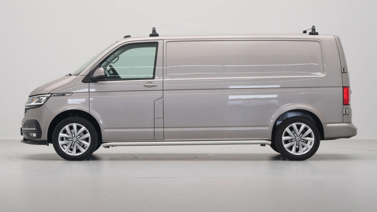 VW Bedrijfswagens Transporter 2.0 TDI 150pk DSG L2H1 28