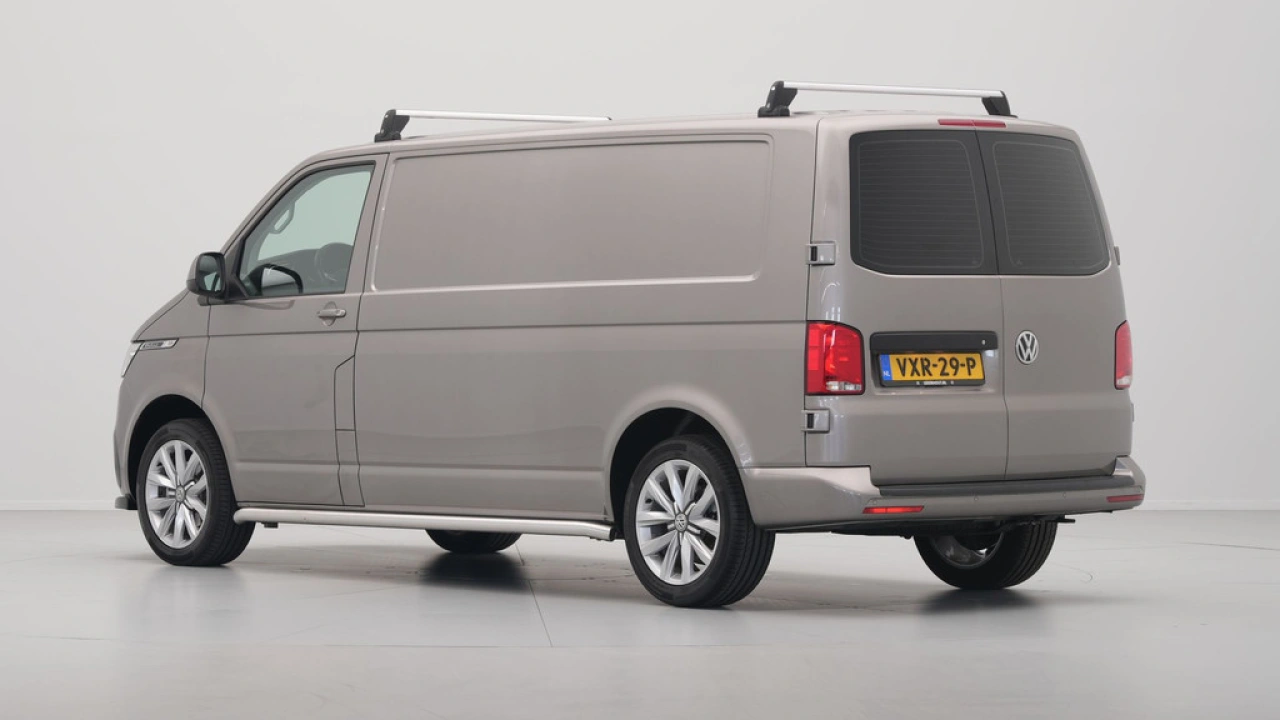 VW Bedrijfswagens Transporter 2.0 TDI 150pk DSG L2H1 28