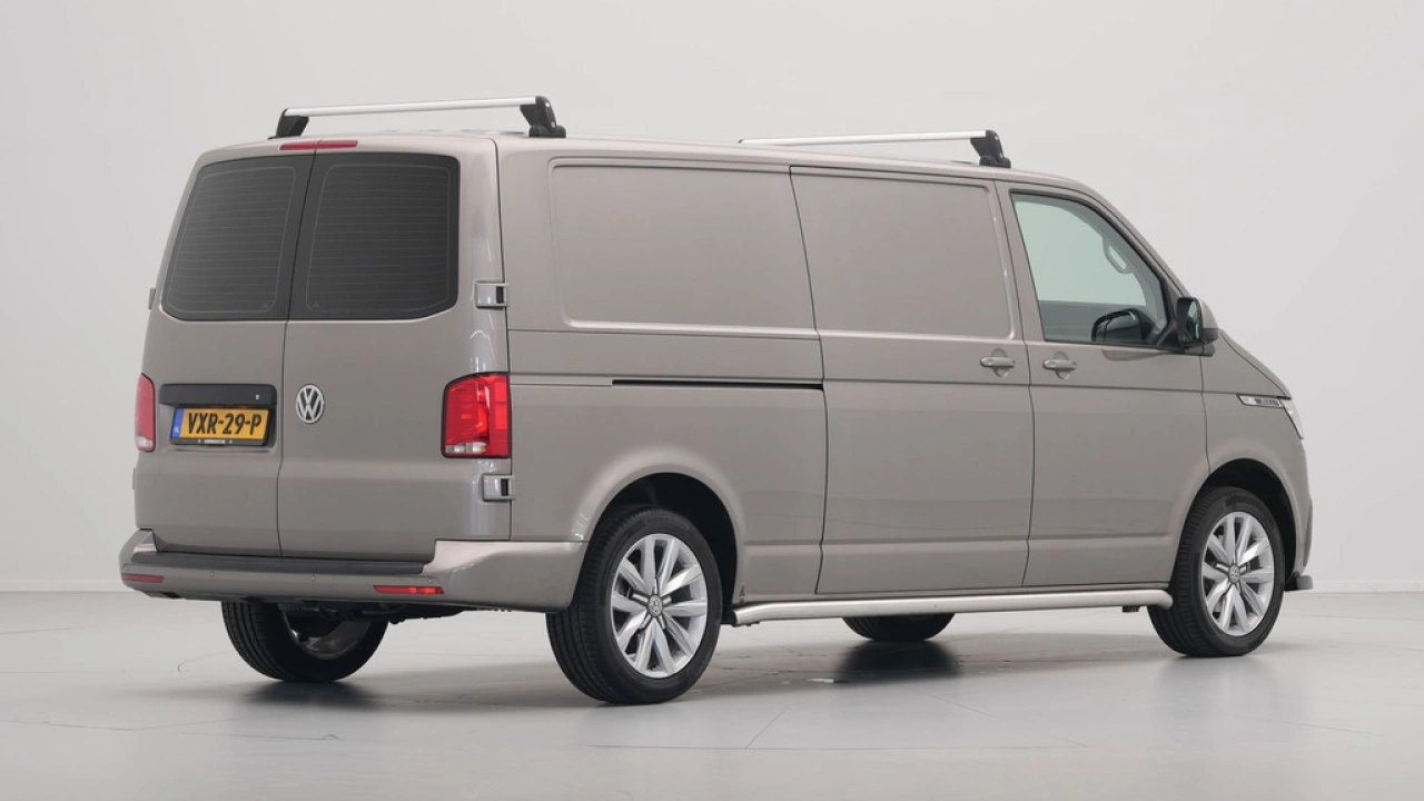 VW Bedrijfswagens Transporter 2.0 TDI 150pk DSG L2H1 28