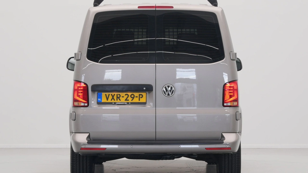 VW Bedrijfswagens Transporter 2.0 TDI 150pk DSG L2H1 28