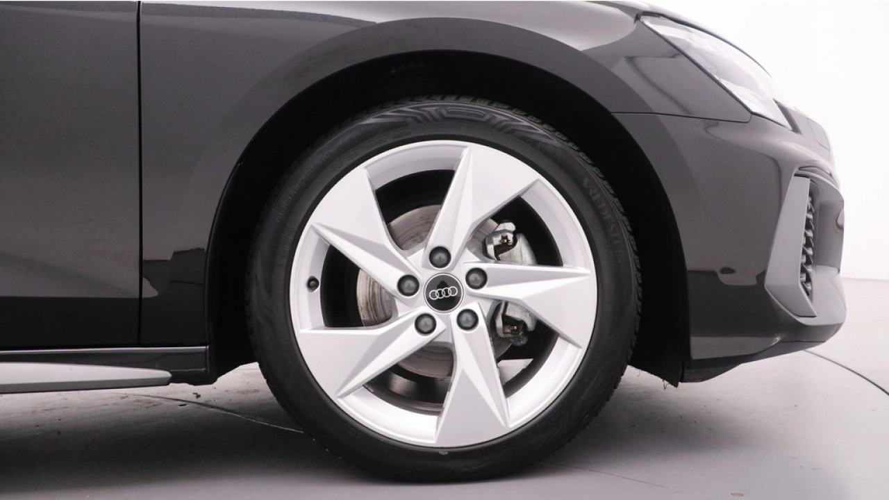 Audi A3 Sportback 30 TFSI 110Pk S Edition / Audi Sound / Hold assist / PDC Achter