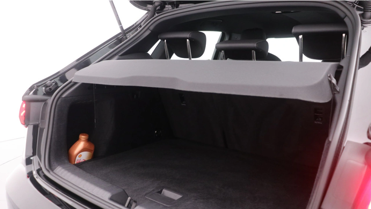 Audi A3 Sportback 30 TFSI 110Pk S Edition / Audi Sound / Hold assist / PDC Achter