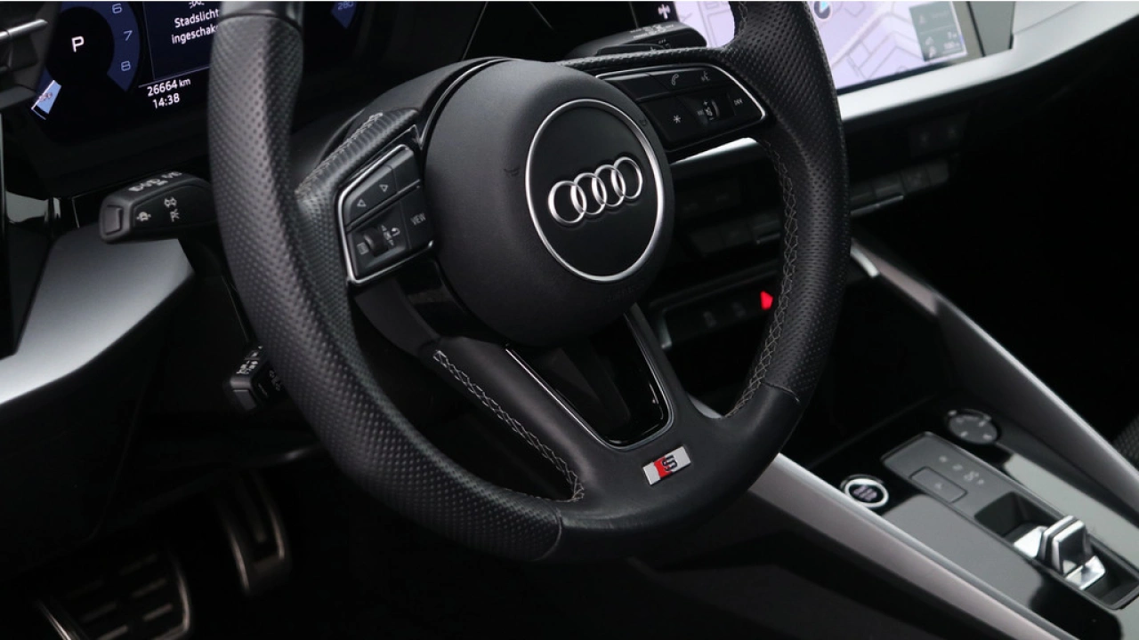 Audi A3 Sportback 30 TFSI 110Pk S Edition / Audi Sound / Hold assist / PDC Achter