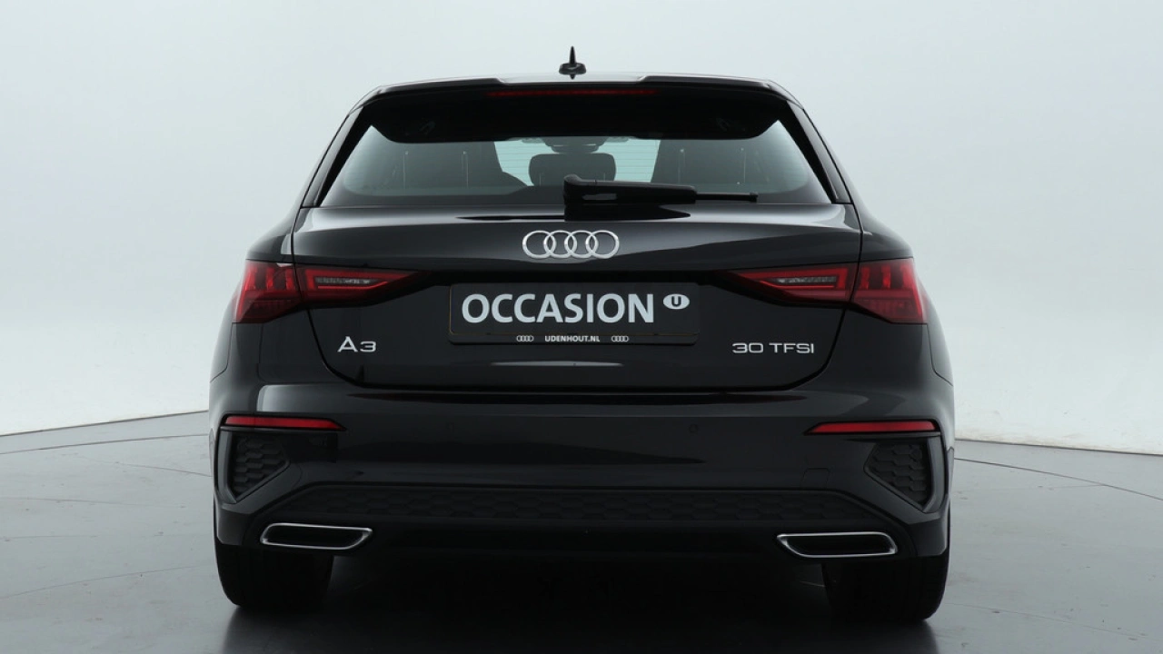 Audi A3 Sportback 30 TFSI 110Pk S Edition / Audi Sound / Hold assist / PDC Achter