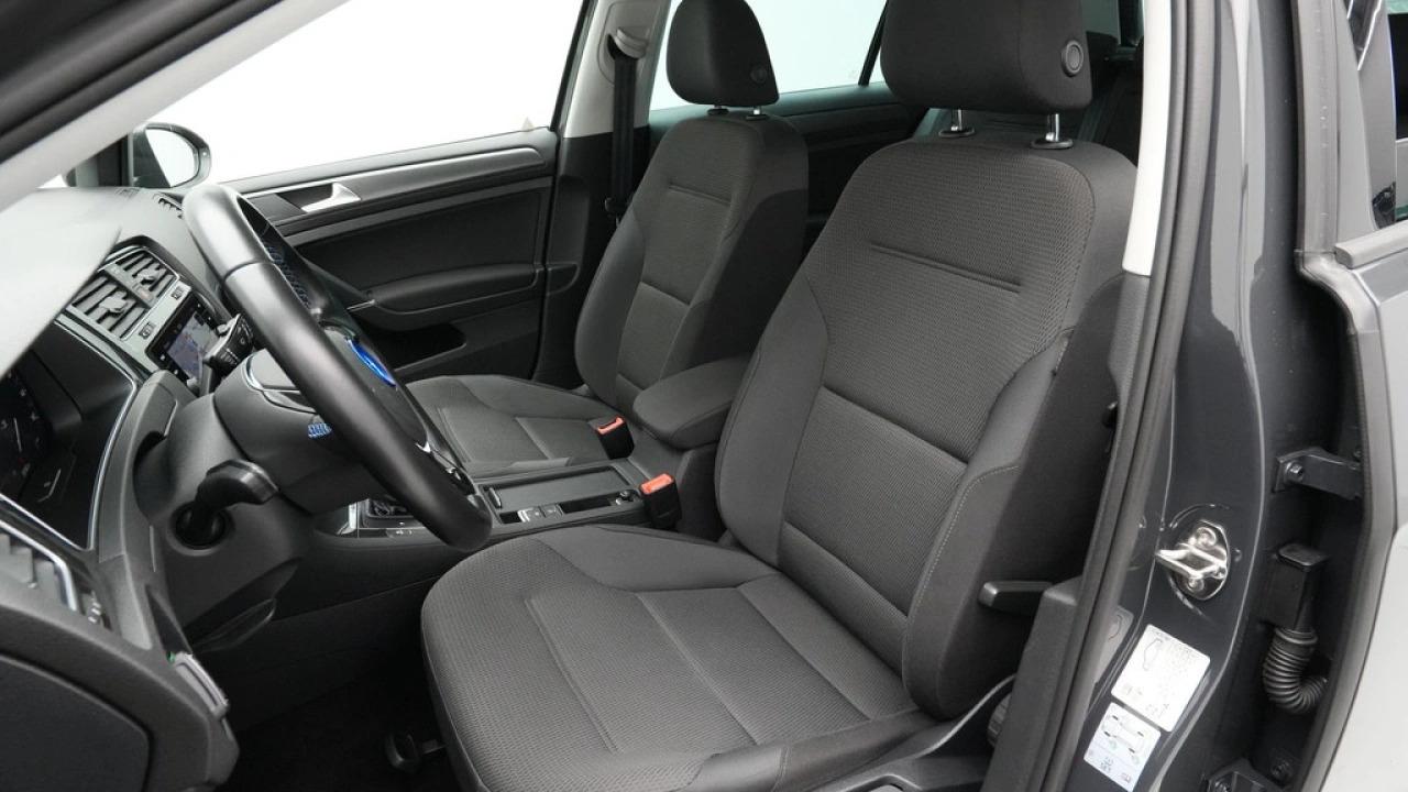 Volkswagen e-Golf E-DITION 136pk