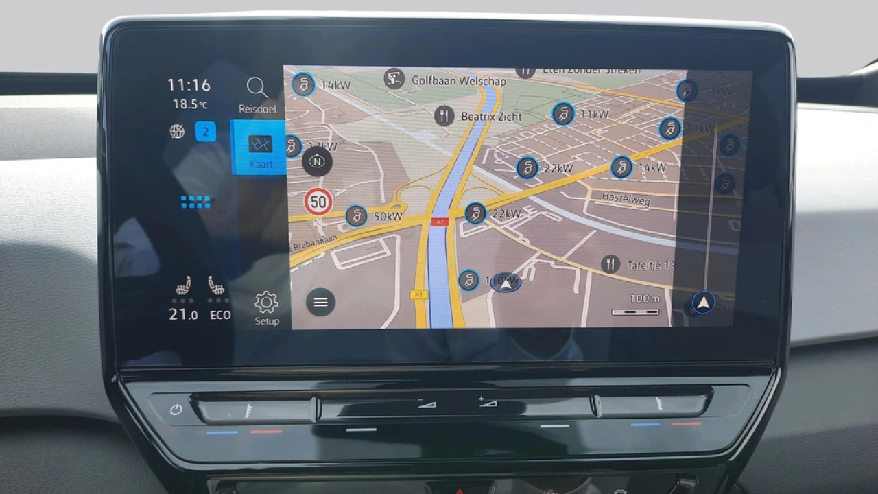 Volkswagen ID.3 First Plus 58 kWh | Camera | Verwarmbare voorstoelen | Navigatie | App connect |