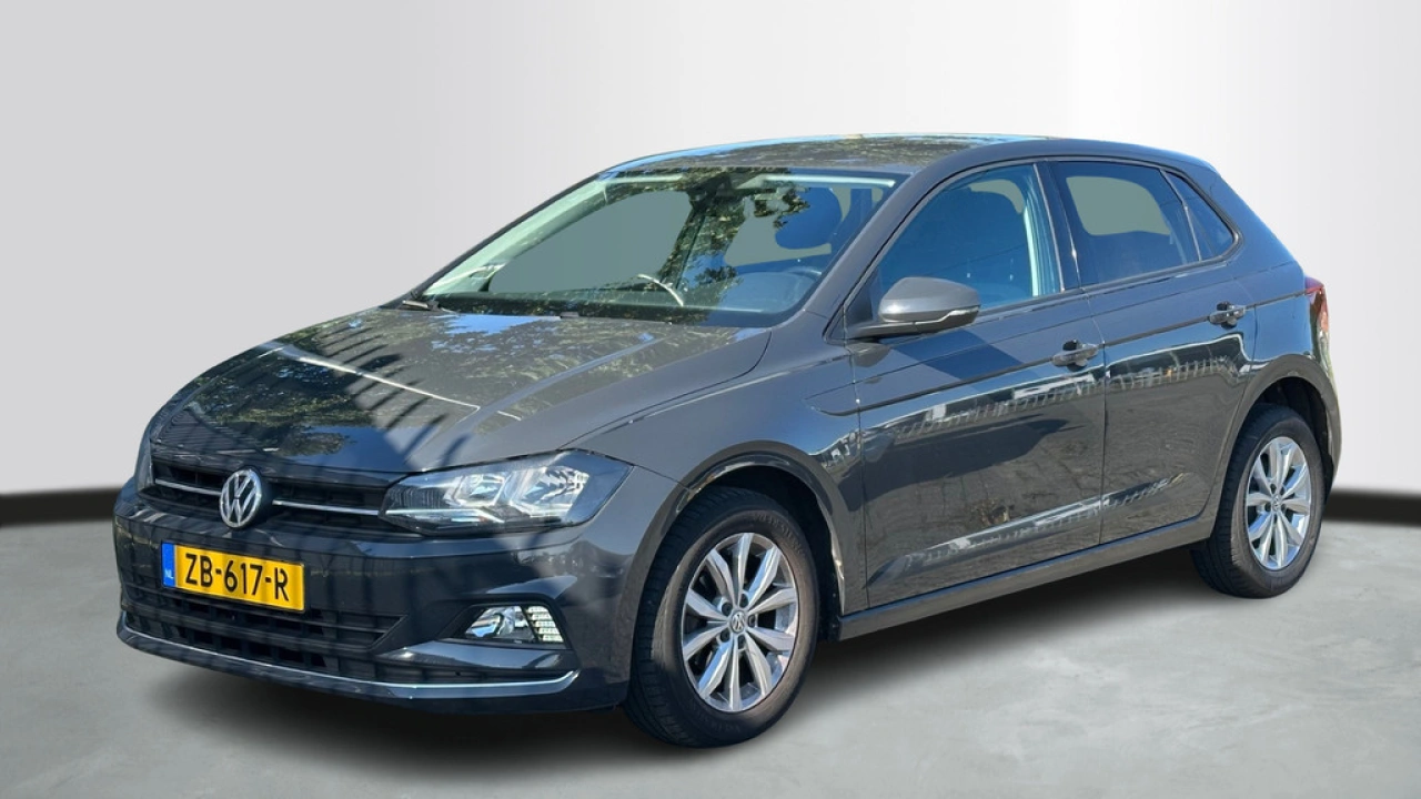Volkswagen Polo 1.0 TSI 95pk Highline Navigatie Climatronic Stoelverwarming
