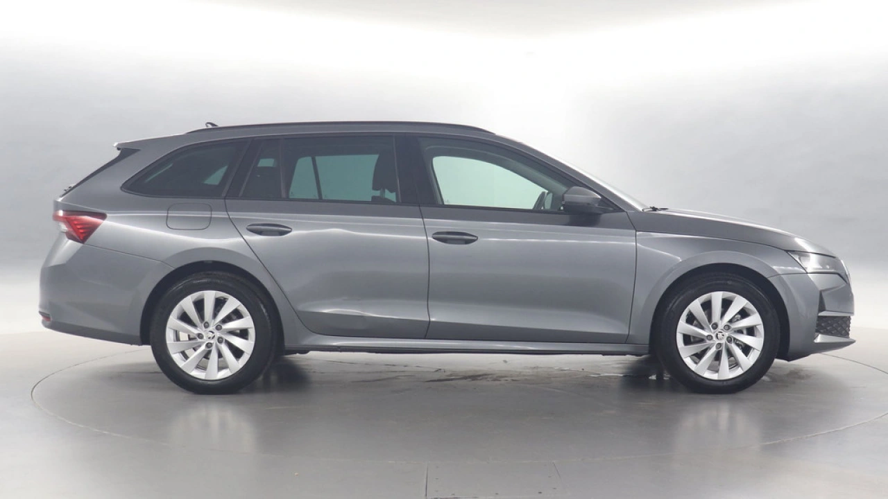 Škoda Octavia Combi 1.5 TSI 115pk MHEV Business Edition DSG