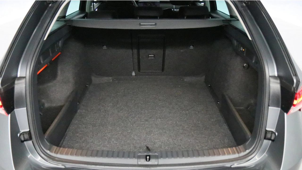 Škoda Octavia Combi 1.5 TSI 115pk MHEV Business Edition DSG