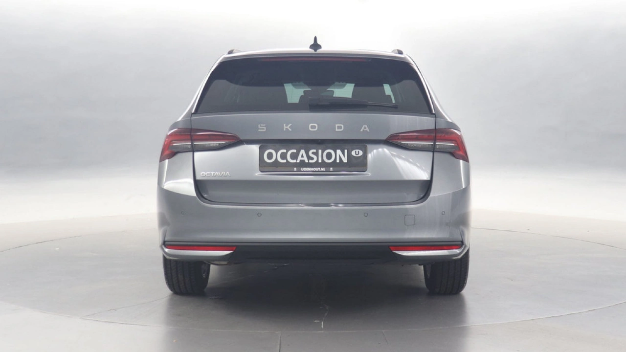 Škoda Octavia Combi 1.5 TSI 115pk MHEV Business Edition DSG
