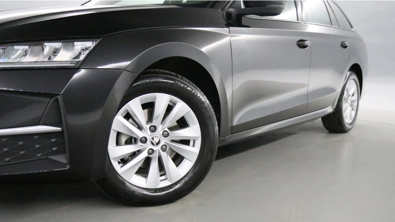 Škoda Octavia Combi 1.5 TSI 115pk MHEV Business Edition DSG