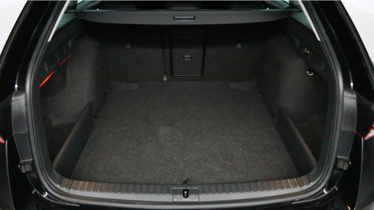 Škoda Octavia Combi 1.5 TSI 115pk MHEV Business Edition DSG