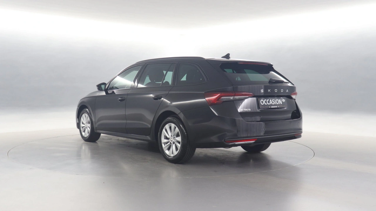 Škoda Octavia Combi 1.5 TSI 115pk MHEV Business Edition DSG