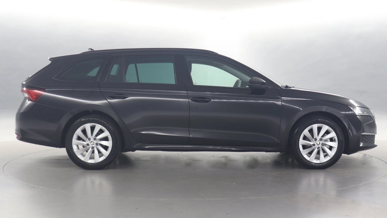 Škoda Octavia Combi 1.5 TSI 115pk MHEV Business Edition DSG