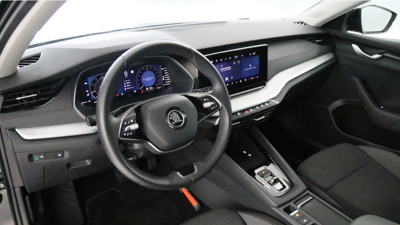 Škoda Octavia Combi 1.5 TSI 115pk MHEV Business Edition DSG