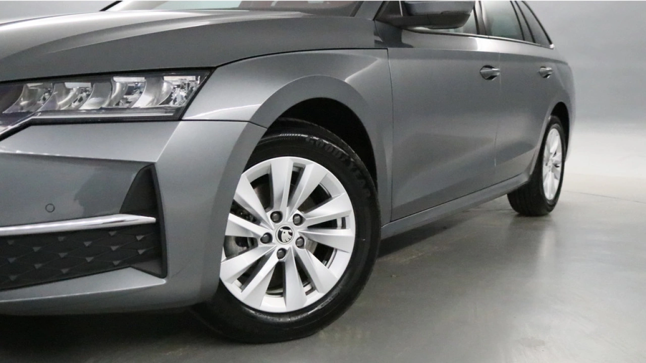 Škoda Octavia Combi 1.5 TSI 115pk MHEV Business Edition DSG