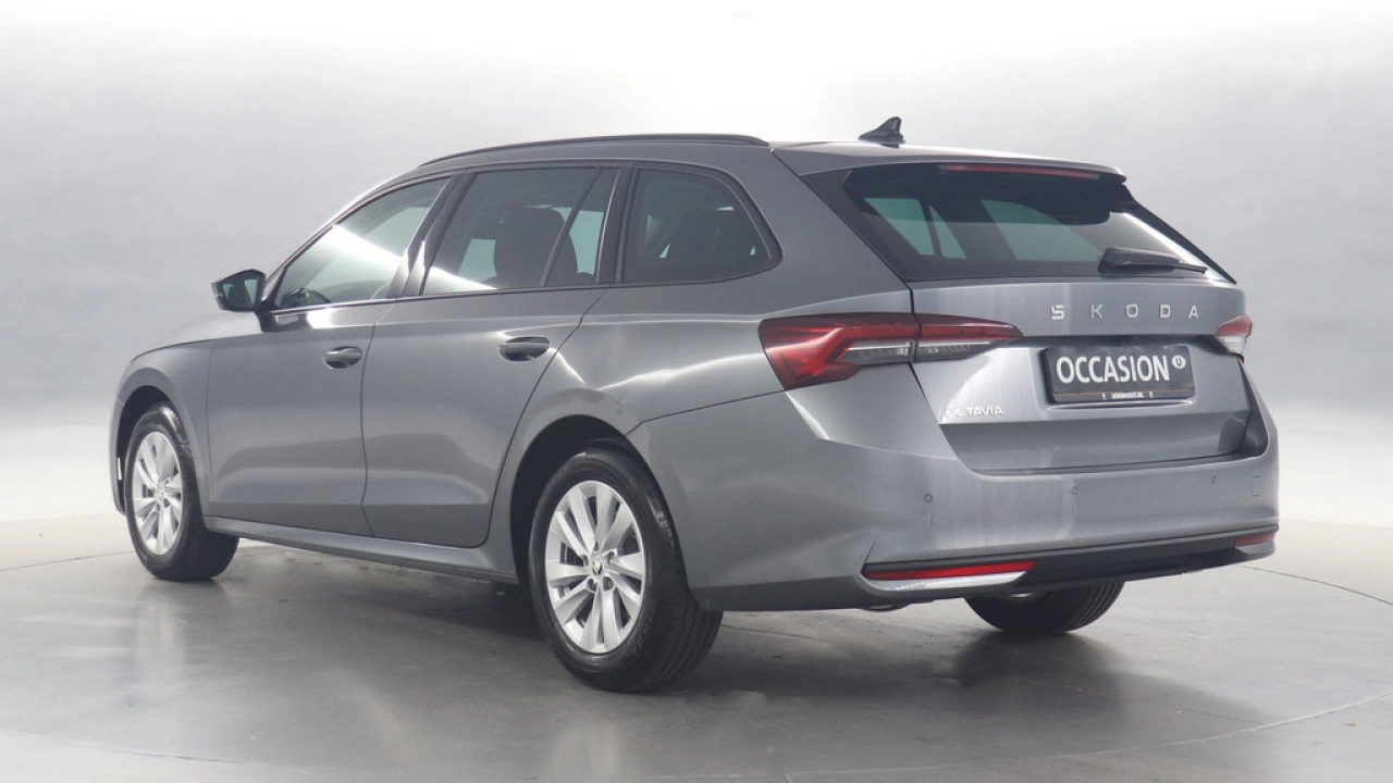 Škoda Octavia Combi 1.5 TSI 115pk MHEV Business Edition DSG