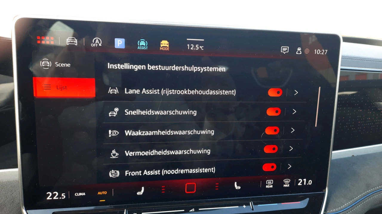 Volkswagen Passat Variant 1.5 eTSI R-Line Business | Trekhaak | Panoramadak