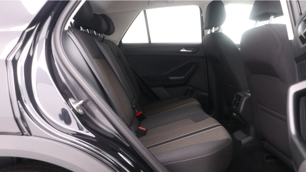 Volkswagen T-Roc 1.0 TSI 110pk Style Navigatie Carplay Climatronic
