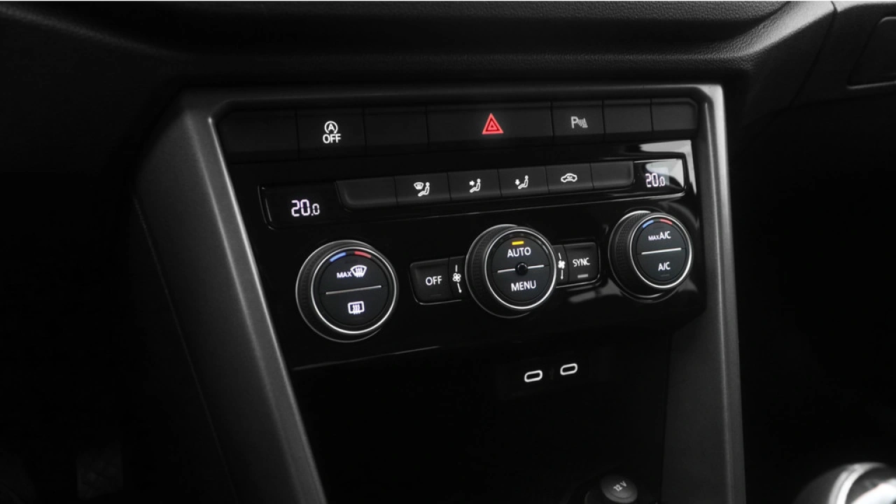 Volkswagen T-Roc 1.0 TSI 110pk Style Navigatie Carplay Climatronic