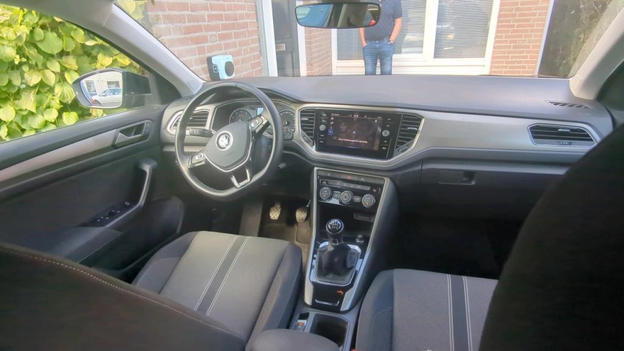 Volkswagen T-Roc 1.0 TSI 110pk Style Navigatie Carplay Climatronic