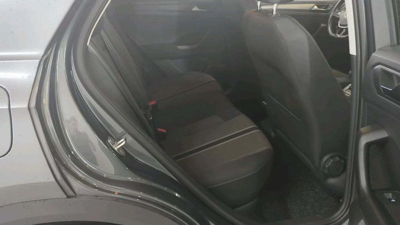 Volkswagen T-Roc 1.5 TSI 150pk DSG Style Navigatie Trekhaak