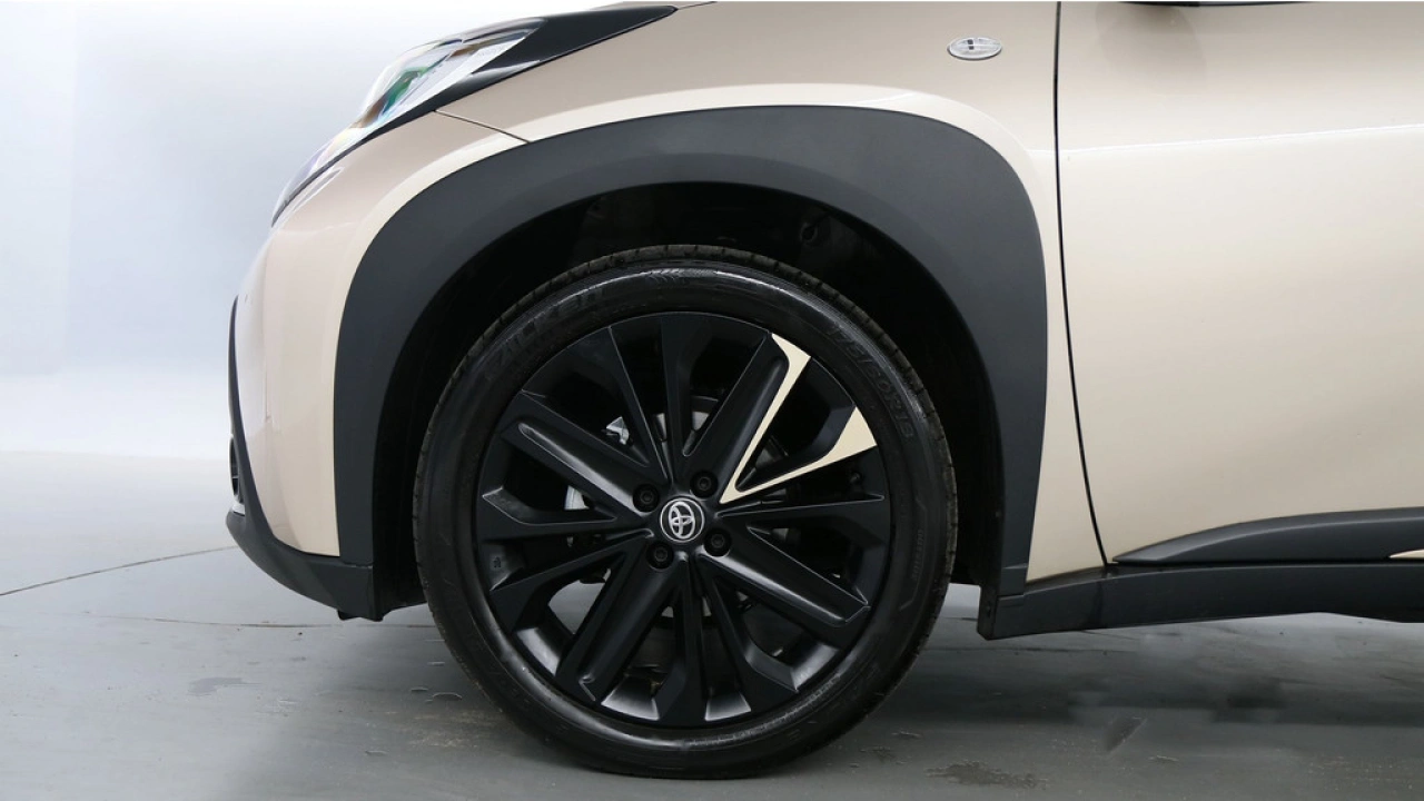 Toyota Aygo X 1.0 VVT-i S-CVT Automaat Premium