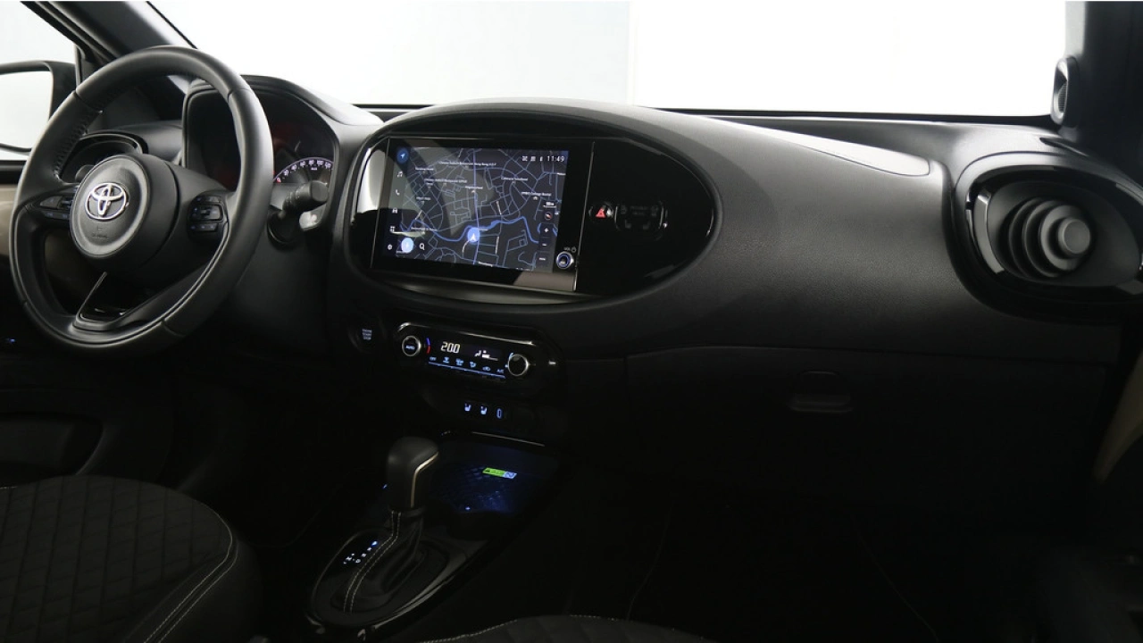 Toyota Aygo X 1.0 VVT-i S-CVT Automaat Premium