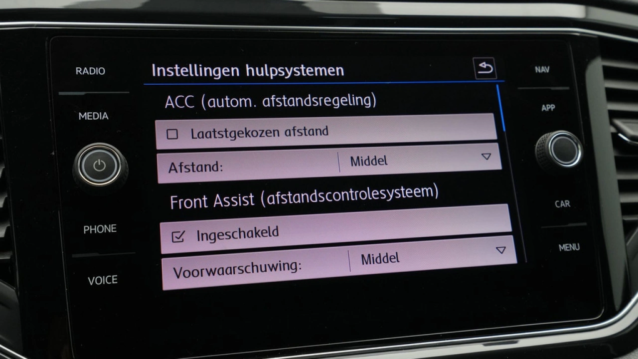 Volkswagen T-Roc 1.5 TSI 150pk DSG Sport