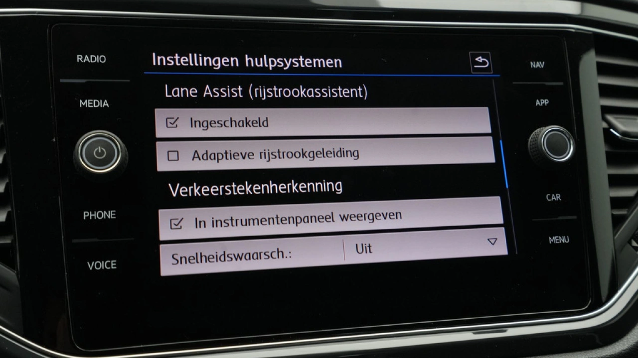 Volkswagen T-Roc 1.5 TSI 150pk DSG Sport